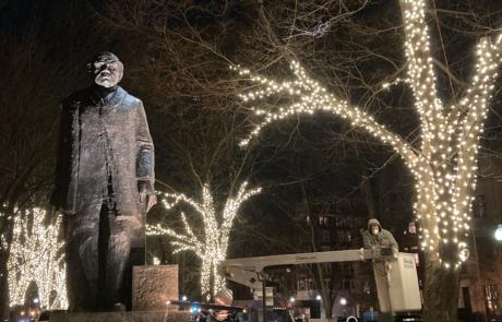 Comm Ave Statue Lighting Continues | December 17, 2020