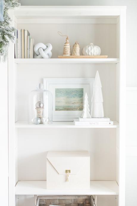 Simplicity for the Season Holiday Home Tour