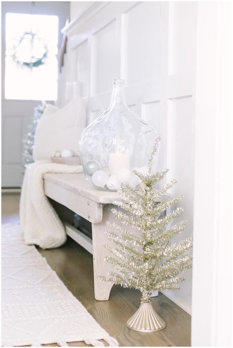 Simplicity for the Season Holiday Home Tour