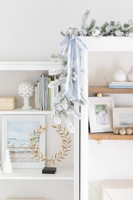 Simplicity for the Season Holiday Home Tour