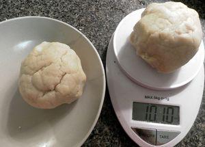 Erbazzone crust - Divide chilled dough ball