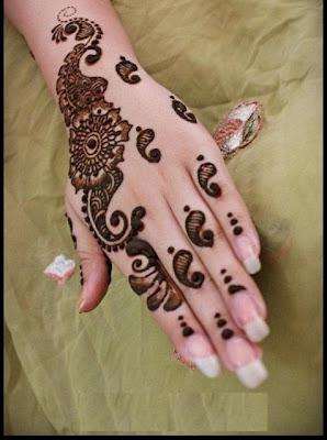 Latest Eid Hand Mehndi Designs For Girls 2012