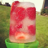 Homemade Strawberry-Raspberry Lemonade Popsicles