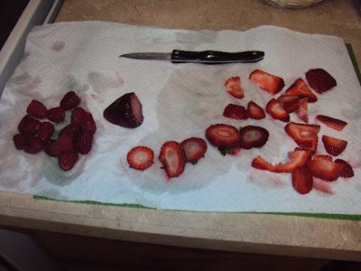 Homemade Strawberry-Raspberry Lemonade Popsicles