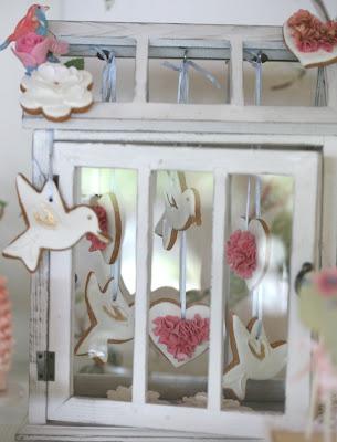 Beautiful Gold, Bird and Flowers Inspired Table by Cupcake