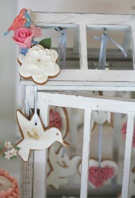 Beautiful Gold, Bird and Flowers Inspired Table by Cupcake