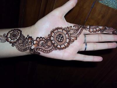 Latest Eid Ul Fitr Hands Mehndi Designs 2012
