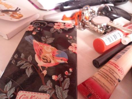 What's In My Handbag - July 2012 - Paperblog