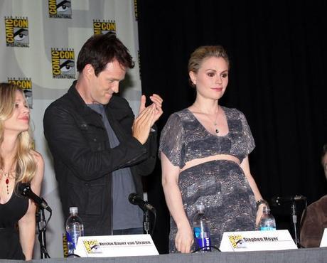 Alexander2BSkarsgaard2Bhit2Bshow2BTrue2BBlood2Bseen2BtldDvHN0JX l Alan Balls Last Comic Con as Showrunner