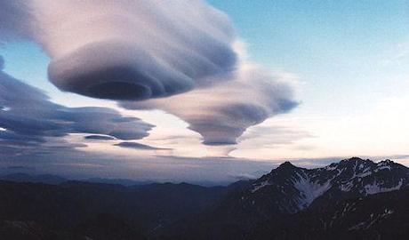 20 Most Incredible Lenticular Clouds