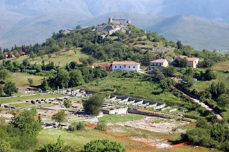 COCULLO. THE GODDESS ANGIZIA AND HER SERPARI