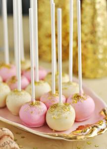 52987733085492946 ziUPKBWm c 216x300 The Lazy Girls Guide to Cake Pops