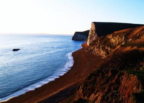 Living by the sea boosts health says new study