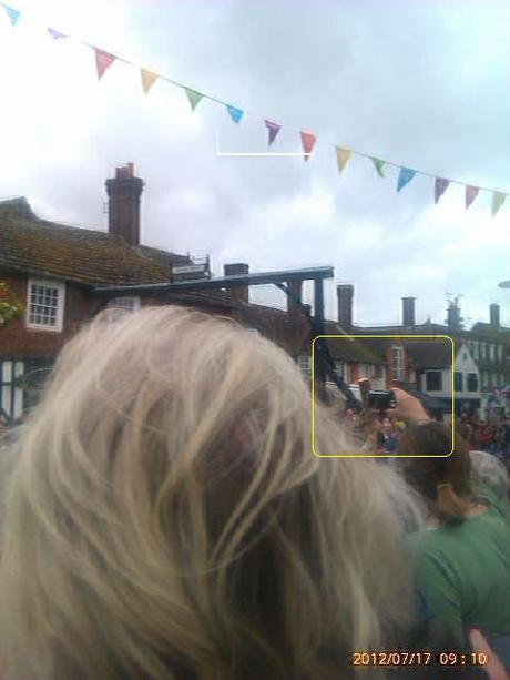 I Glimpsed the Olympic Torch, Shame about the Lady’s Head