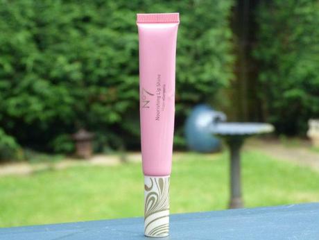 No 7 nourishing lip shine