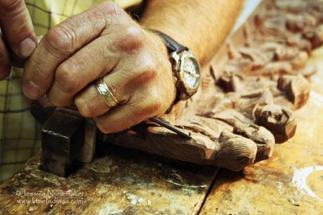 Batesville, Indiana: Weberding's Wood Carving in Action!