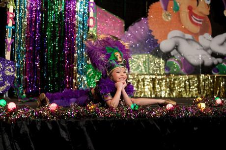 Toddlers & Tiaras: Jump Up And Try To Catch A Handful Of Crazy Beads, Because It’s Time For Miss Mardi Gras Madness! Whatever Floats Your Float.