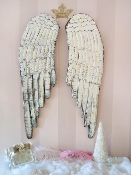 Announcing the winner of the Distressed Angel Wings from Bella Cottage...