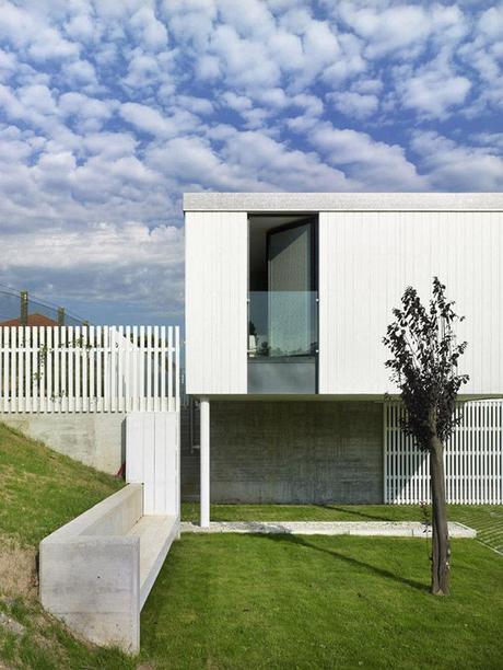 Seven Modular Housing in Covas by Salgado e Liñares Architects 2