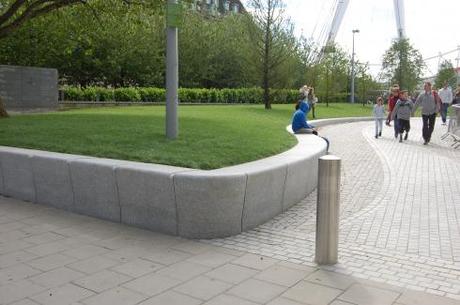 Jubilee Gardens, London - Entrance Seating