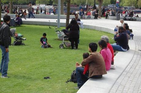 Jubilee Gardens, London - Seating