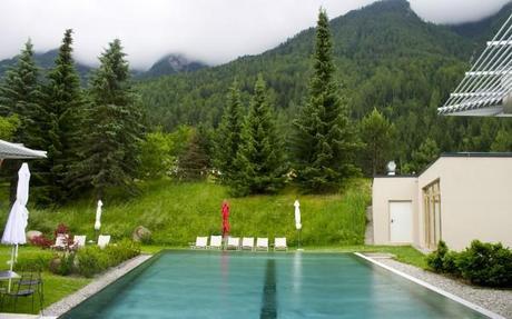 hotel and spa bleibergerhof pool