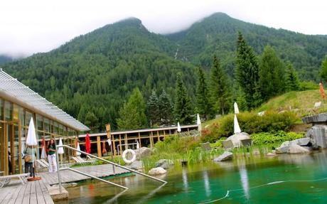 hotel and spa bleibergerhof green pool