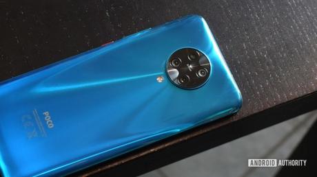 7 smartphone trends that really should stop in 2021
