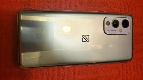 A OnePlus 9 prototype reportedly sold for $6,000 on eBay