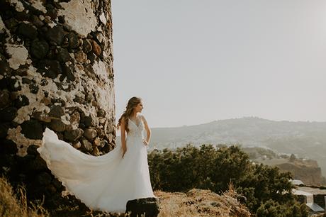 Ultra romantic wedding in Limassol with hydrangeas and fairylights ultra-romantic-wedding-limassol-hydrangeas-fairylights_01x