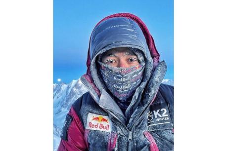 Winter Expeditions Make Steady Progress on K2
