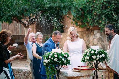 minimal-outdoor-wedding-athens-white-roses-peonies_13