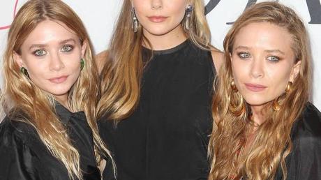 Watch Elizabeth Olsen React to WandaVision Olsen Twin Theory