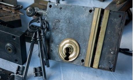How to Choose a Locksmith in Perth
