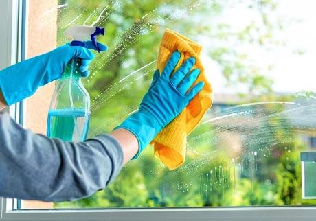 Why You Need To Use A Certified Window Cleaner