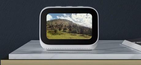 The Xiaomi Mi Smart Clock includes a touchscreen with video support