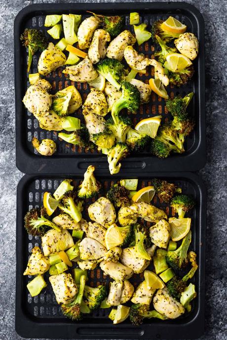 chicken and broccoli on air fryer trays