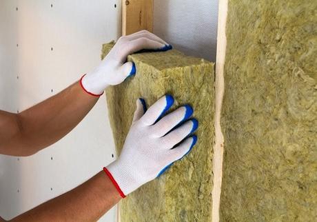 What Are Faced Insulation Batts and How Are They Used?