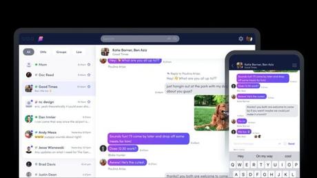 Universal app with iMessage support