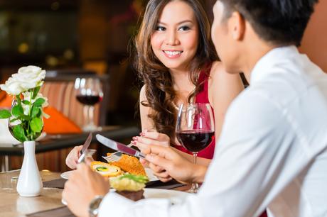 Dating Chinese Women: 12 Ways to Gain an Advantage
