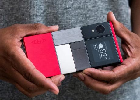 Why don’t phones use a laptop configuration model?