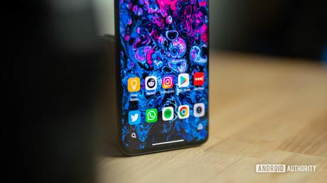 Which Android phone series should copy the iPhone 12’s flat design?