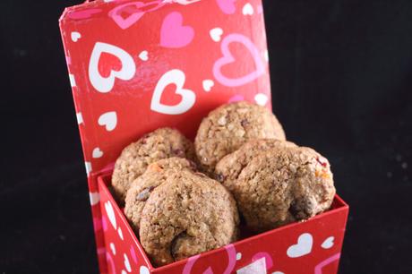 A Healthy Whole Grain Cinnamon Oatmeal  and Fruit Cookie #recipe #ValentinesDay #baking #cookies