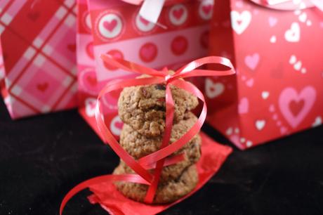 A Healthy Whole Grain Cinnamon Oatmeal  and Fruit Cookie #recipe #ValentinesDay #baking #cookies