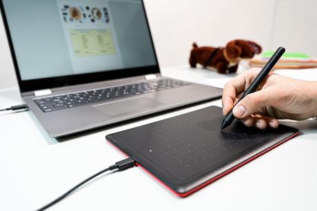 One by Wacom pen tablet the first to work with Chromebooks