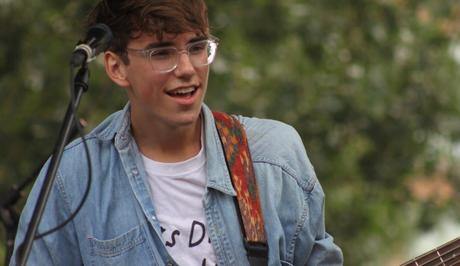 Zach Sutton Net Worth, Bio, Height, Family, Age, Weight, Wiki