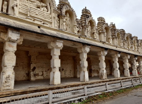 Photoessay: Sri Cheluvanarayana Swamy Temple, Melukote
