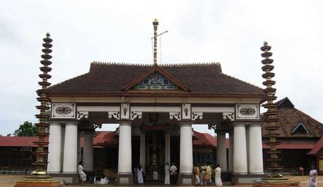 9 Holy Temples In Ernakulam You Must Visit For A Spiritual Experience