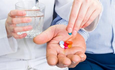 Ibuprofen: Side Effects, Uses, Interaction and Precautions