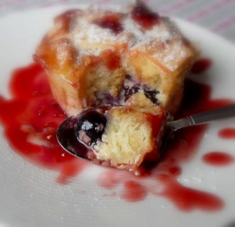 Berry Custard Cakes